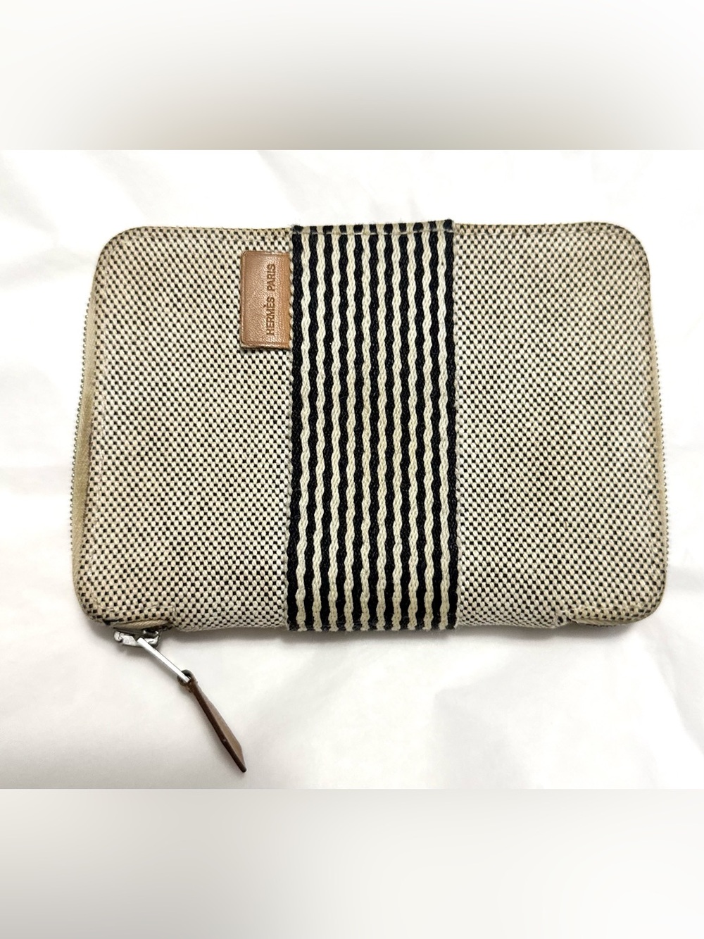 Hermès AUTHENTIC Herline Zip Around Wallet - Picture 4 of 16